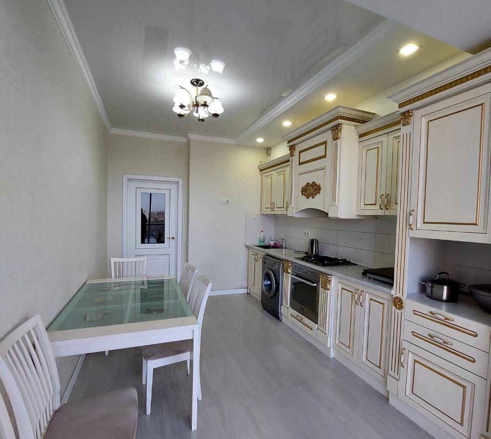 Elite Apartment on Sovetskay street Bisjkek Eksteriør bilde