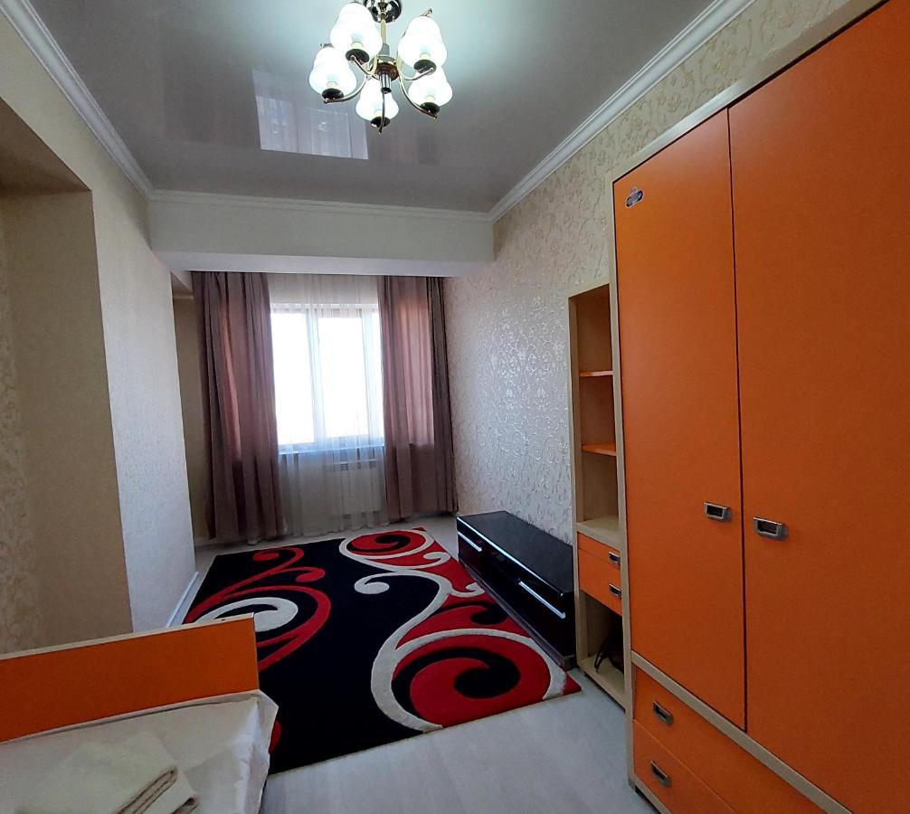 Elite Apartment on Sovetskay street Bisjkek Eksteriør bilde