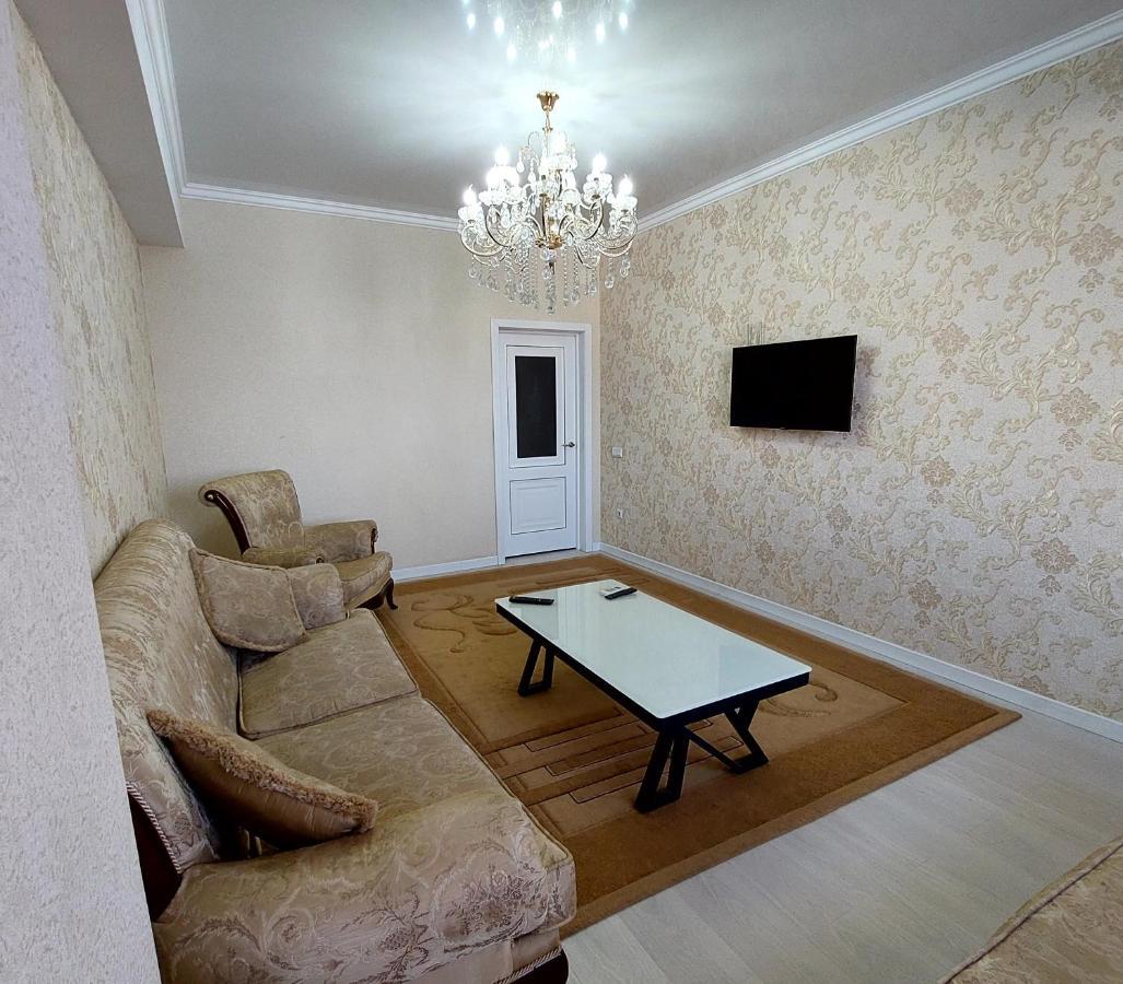 Elite Apartment on Sovetskay street Bisjkek Eksteriør bilde